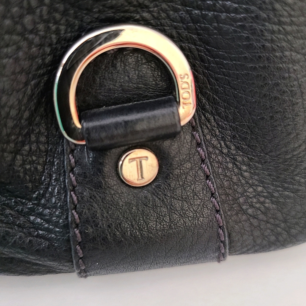 TOD'S Black Miky Genuine Leather Shoulder Bag Handcrafted in Italy - Picture 10 of 16